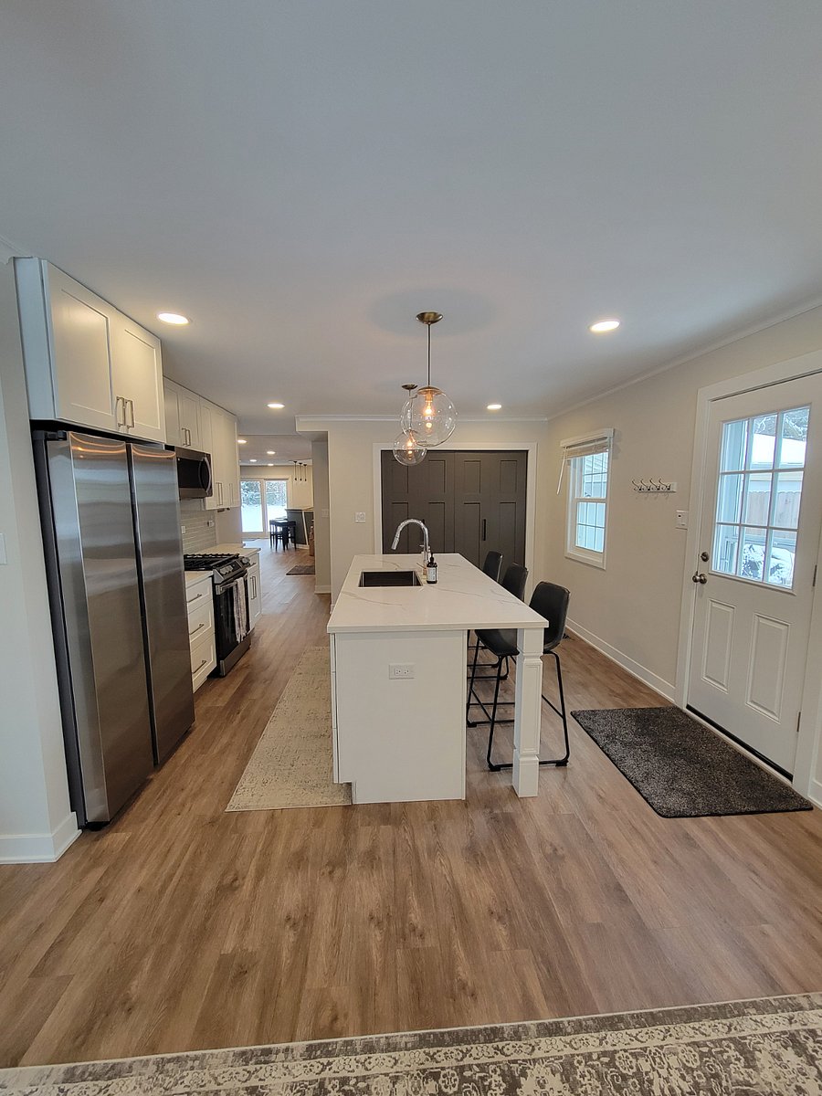 Brand-new kitchen and appliances