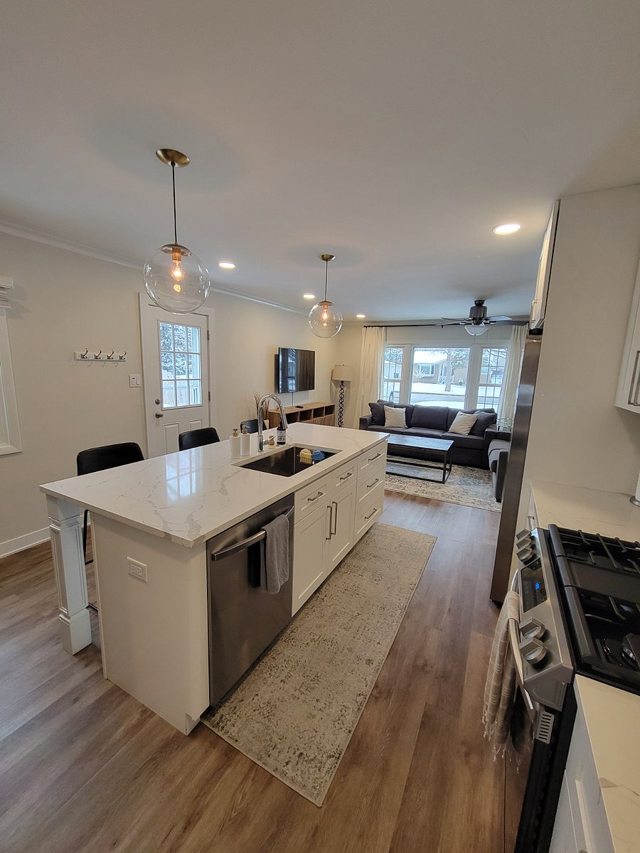 Brand-new kitchen and appliances