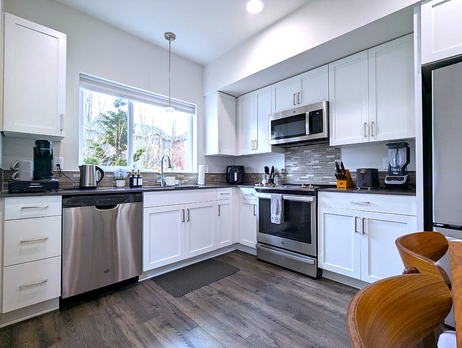 Furnished Finder property 816509_1 photo 3