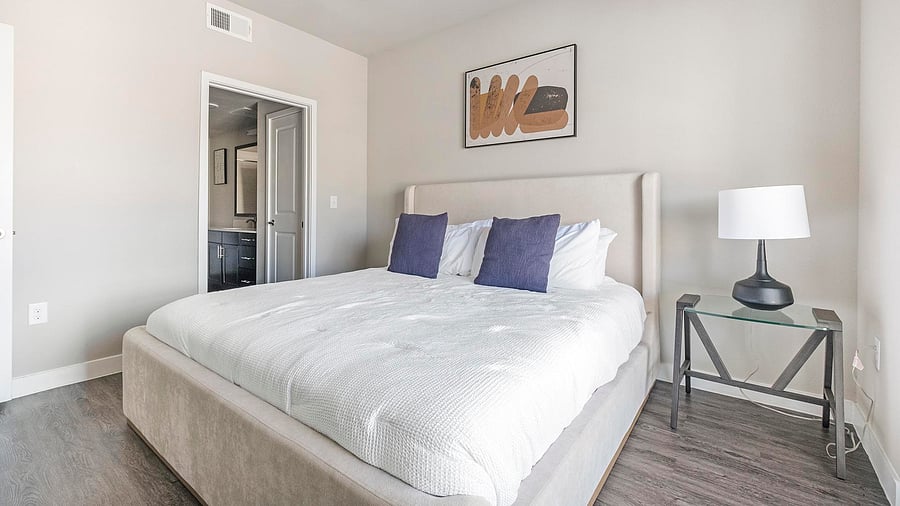 Furnished Finder property 816555_17 photo 9