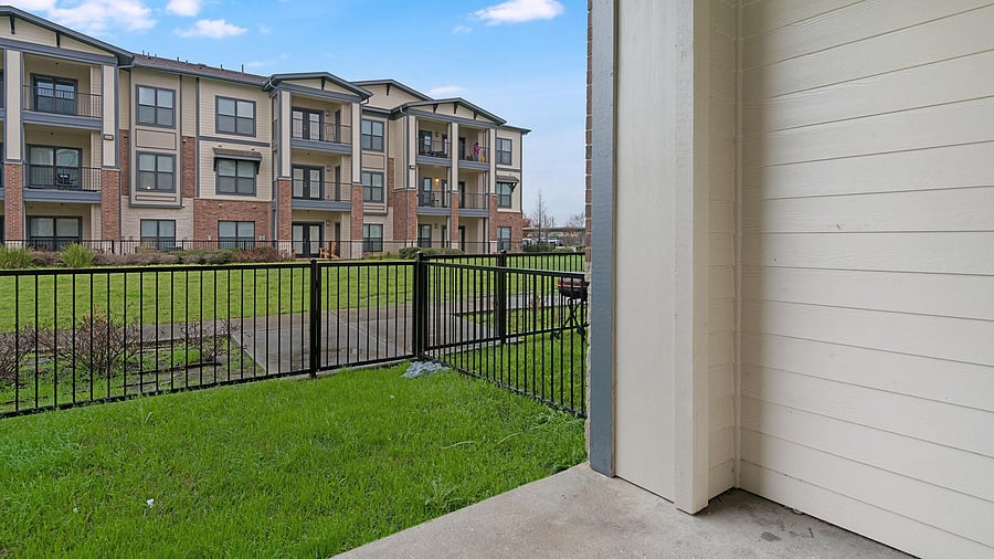 Furnished Finder property 816555_6 photo 18