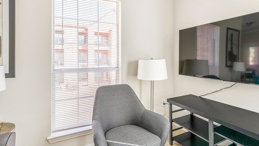 Furnished Finder property 816557_16 photo 3