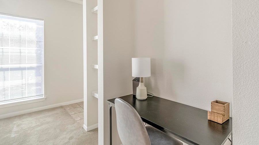 Furnished Finder property 816557_16 photo 6