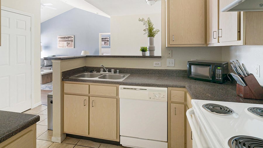 Furnished Finder property 816557_22 photo 6