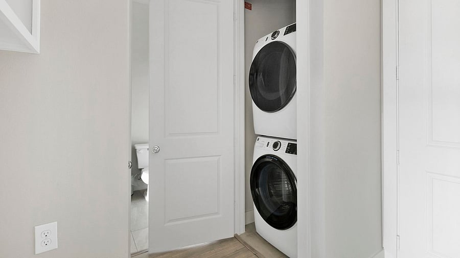 Furnished Finder property 816560_9 photo 15