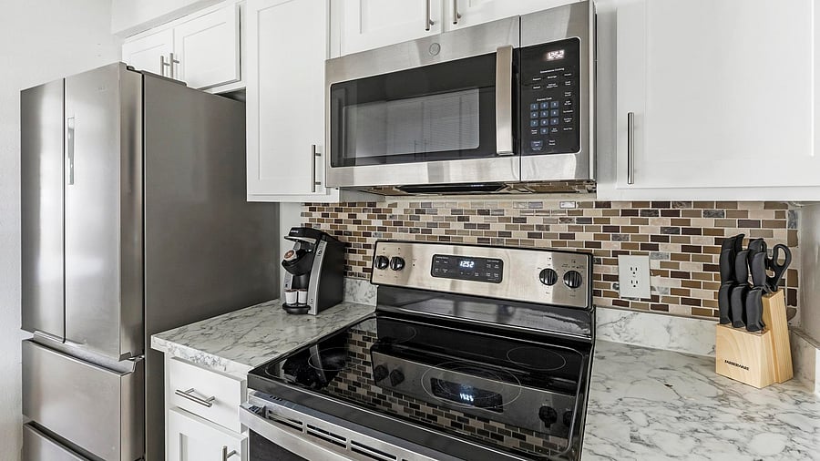 Furnished Finder property 816562_10 photo 9