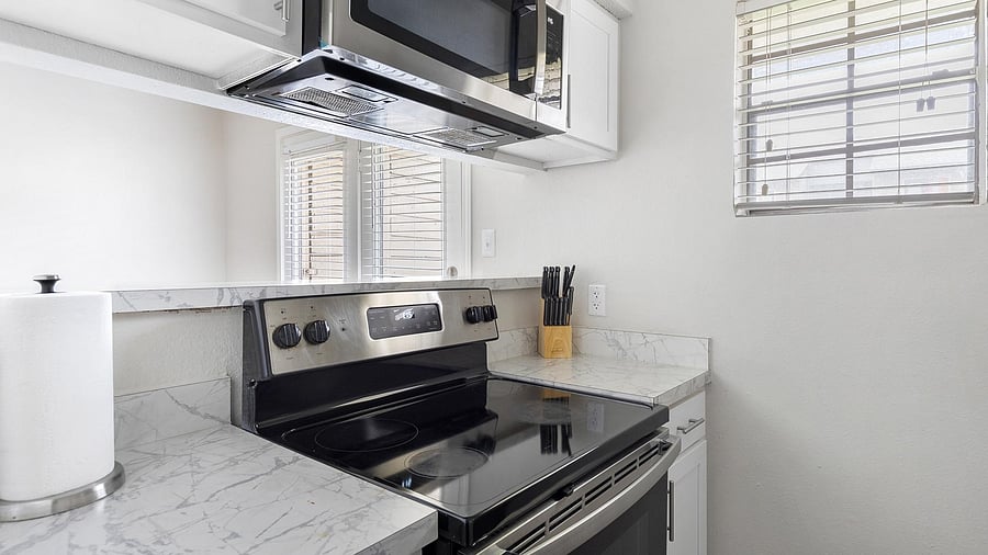 Furnished Finder property 816562_3 photo 6
