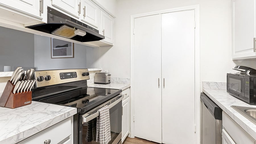 Furnished Finder property 816562_7 photo 7
