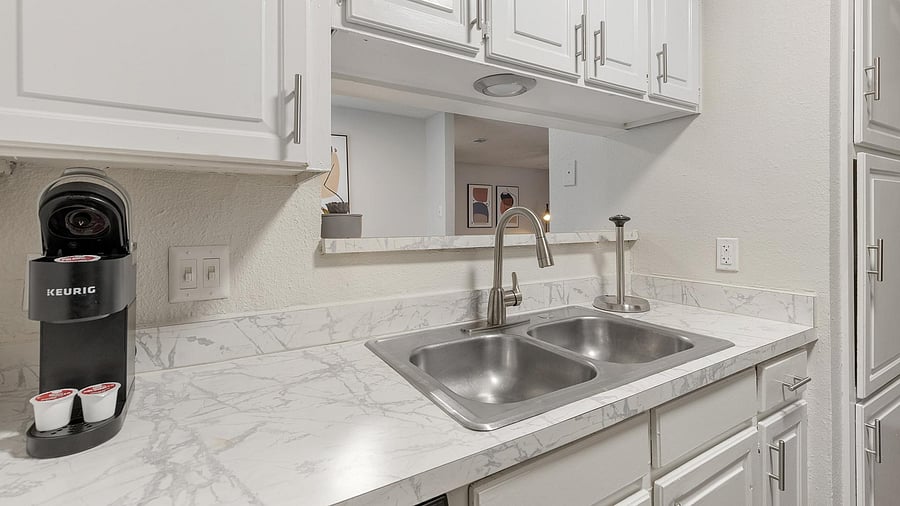 Furnished Finder property 816562_8 photo 6