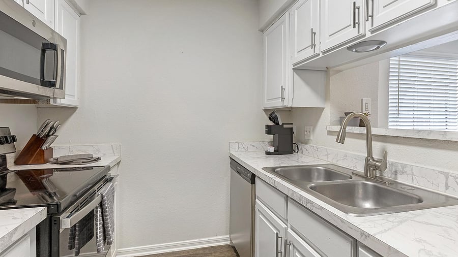 Furnished Finder property 816562_8 photo 5