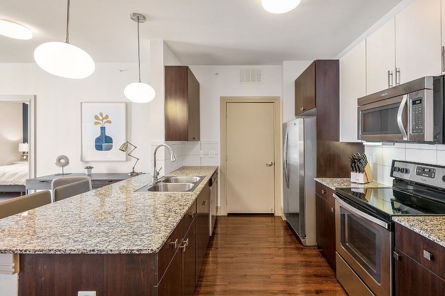 Furnished Finder property 816563_2 photo 7