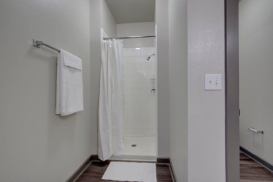 Furnished Finder property 816564_11 photo 25