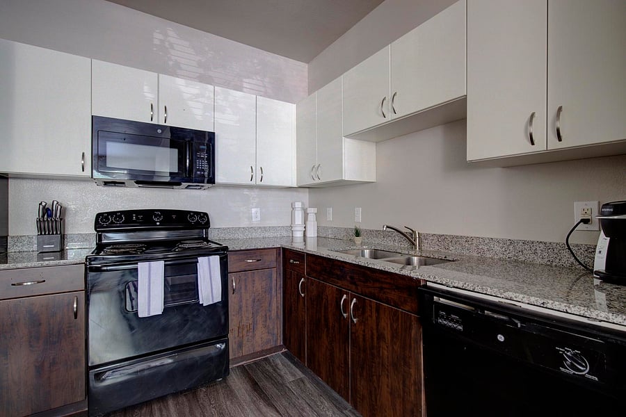 Furnished Finder property 816564_11 photo 11