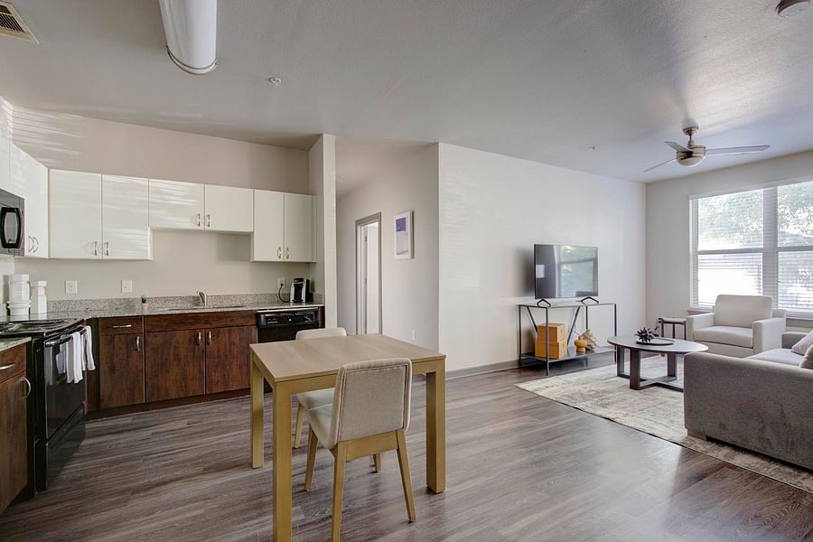 Furnished Finder property 816564_11 photo 7
