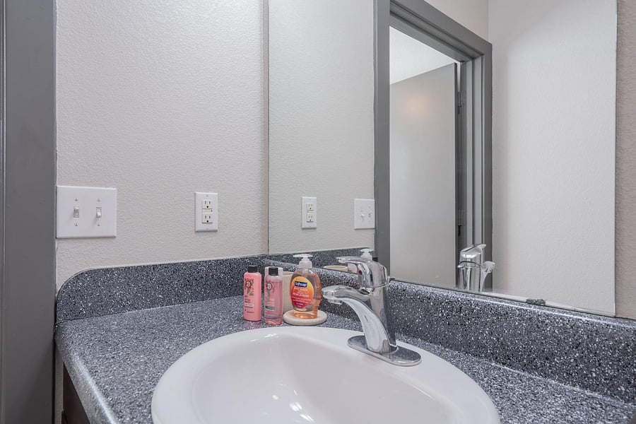 Furnished Finder property 816564_13 photo 21