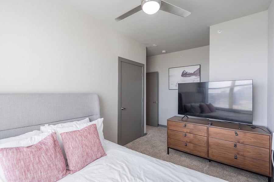 Furnished Finder property 816564_13 photo 16