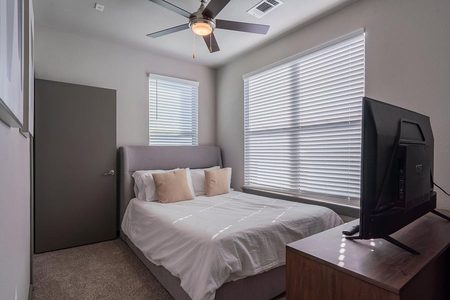 Furnished Finder property 816564_13 photo 11