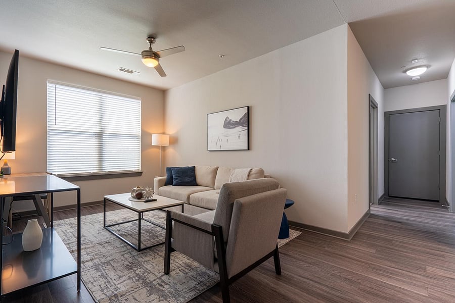 Furnished Finder property 816564_14 photo 5