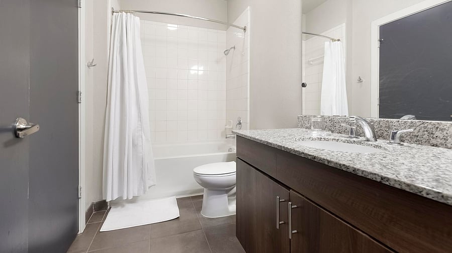 Furnished Finder property 816564_15 photo 16