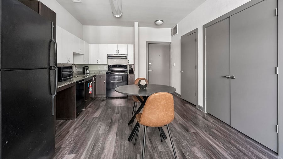 Furnished Finder property 816564_2 photo 8