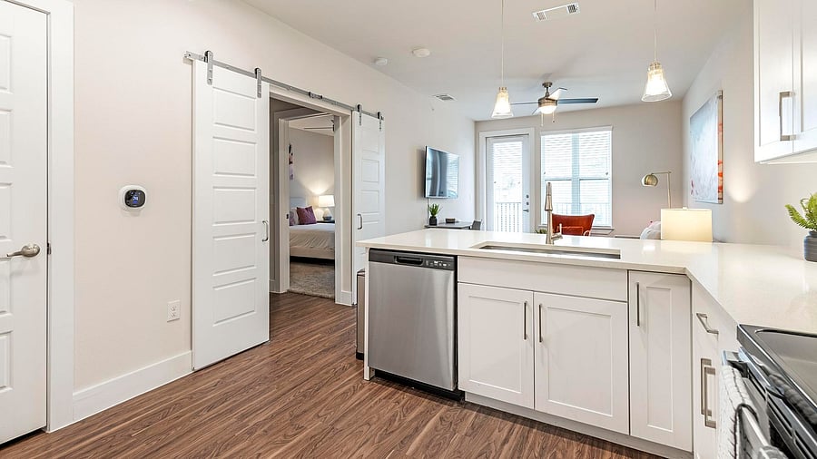 Furnished Finder property 816565_11 photo 9