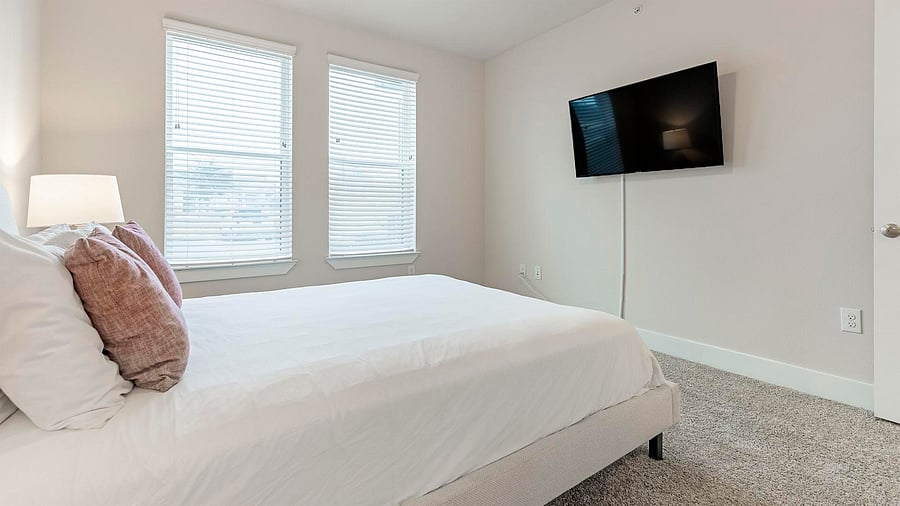 Furnished Finder property 816565_11 photo 17