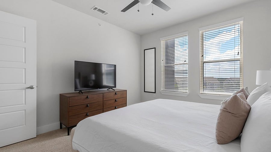 Furnished Finder property 816565_15 photo 15