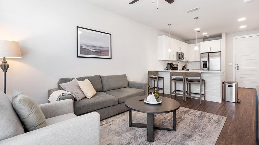 Furnished Finder property 816565_19 photo 3