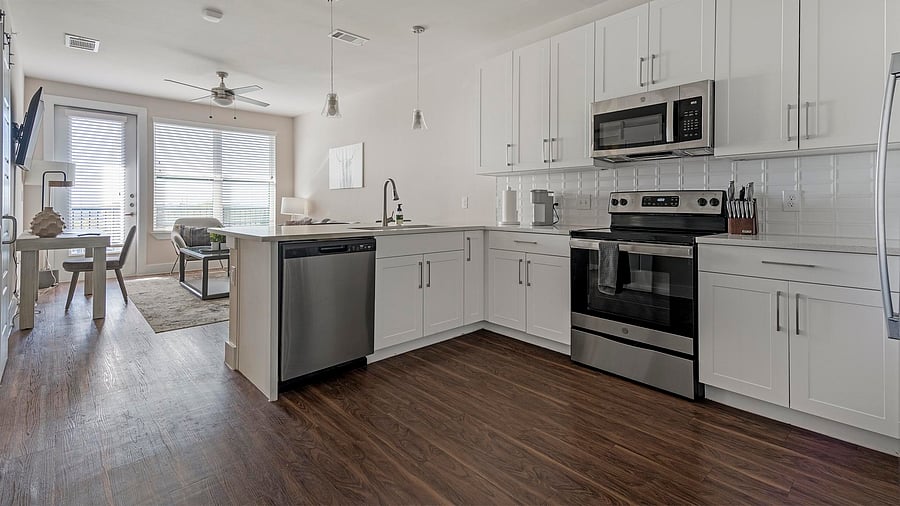 Furnished Finder property 816565_6 photo 4