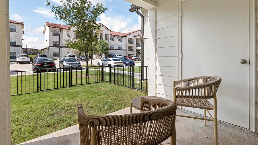 Furnished Finder property 816566_3 photo 33
