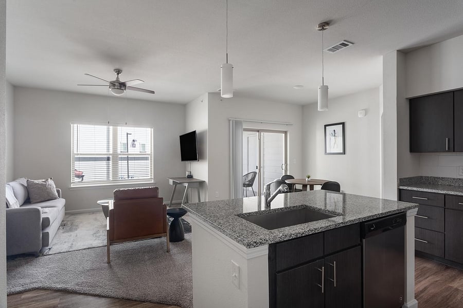 Furnished Finder property 816566_5 photo 6