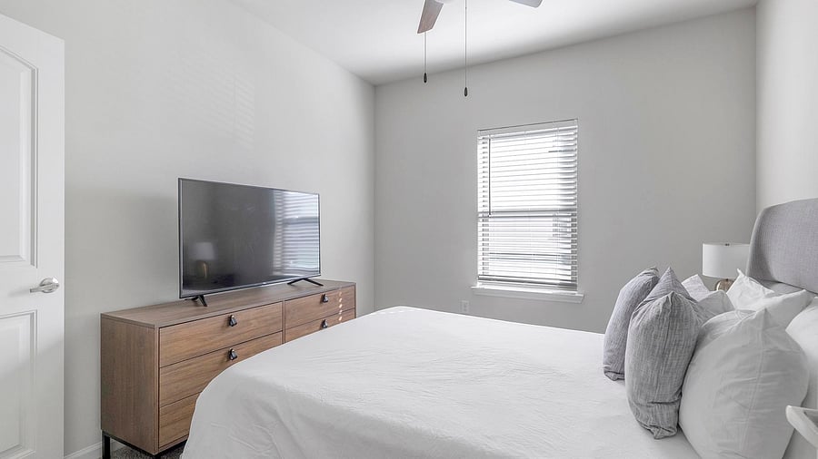 Furnished Finder property 816566_7 photo 26