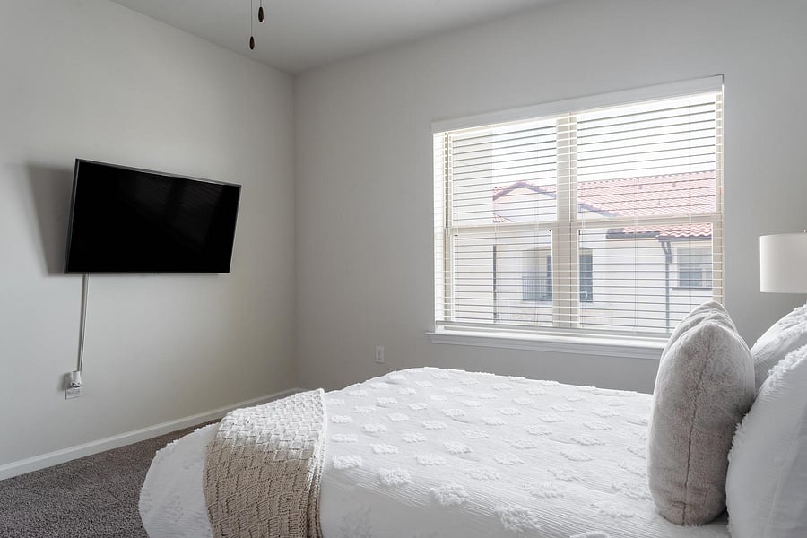 Furnished Finder property 816566_9 photo 11