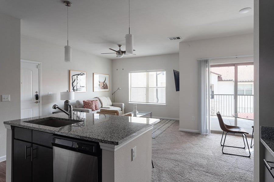 Furnished Finder property 816566_9 photo 7