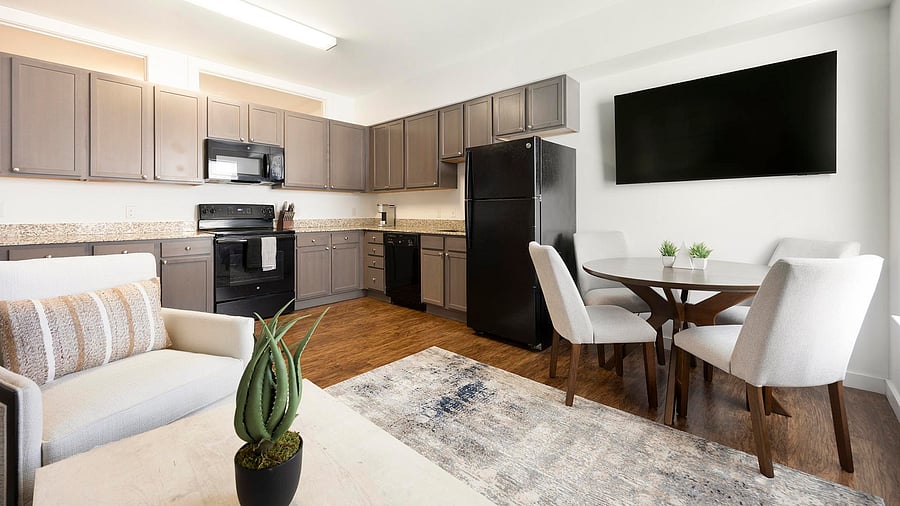 Furnished Finder property 816570_10 photo 4