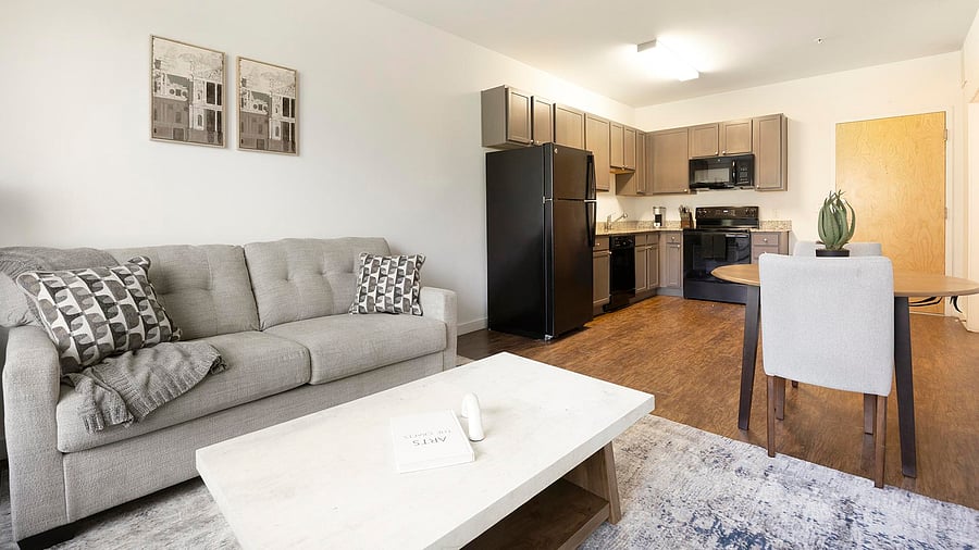 Furnished Finder property 816570_11 photo 3
