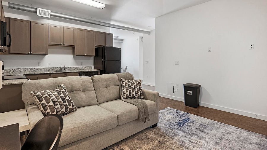 Furnished Finder property 816570_12 photo 3
