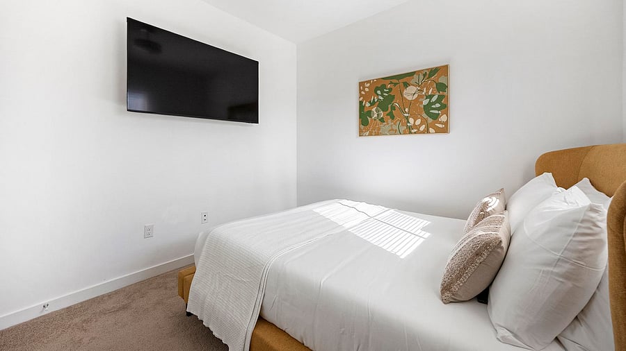 Furnished Finder property 816570_12 photo 16