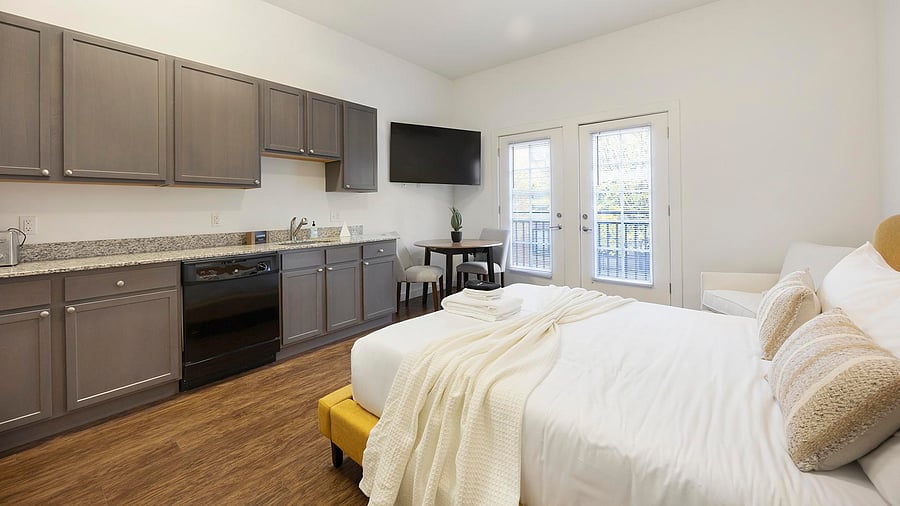 Furnished Finder property 816570_15 photo 7