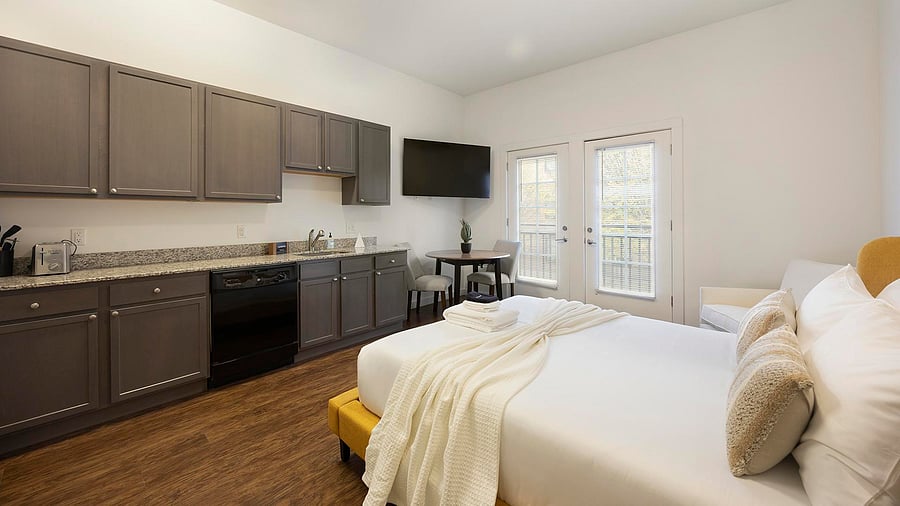 Furnished Finder property 816570_15 photo 8