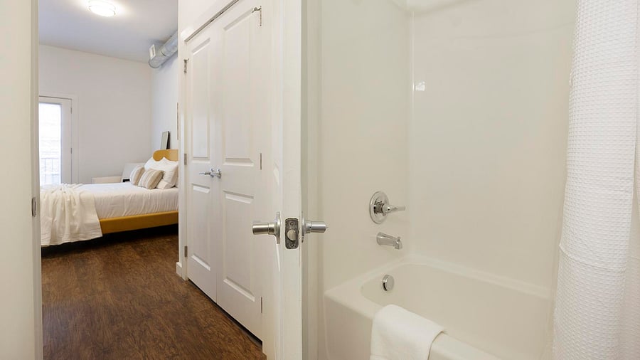 Furnished Finder property 816570_15 photo 24