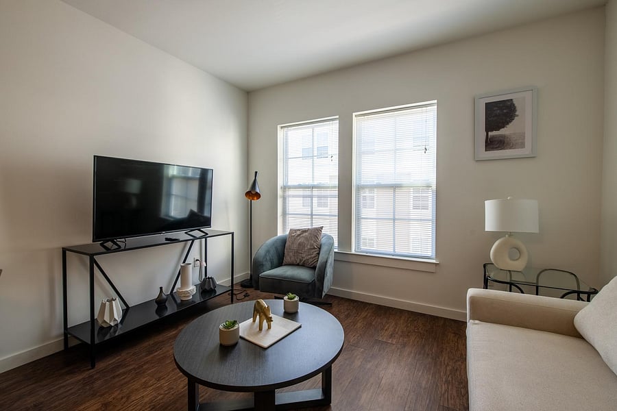 Furnished Finder property 816570_4 photo 5