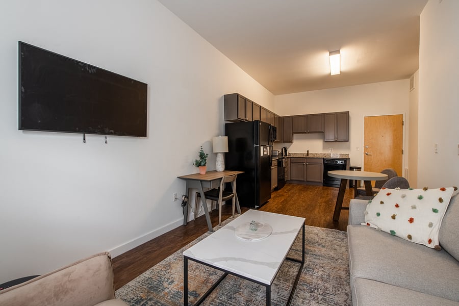 Furnished Finder property 816570_7 photo 4