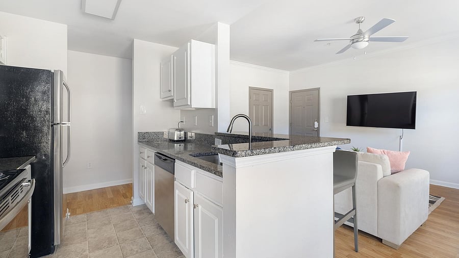 Furnished Finder property 816573_2 photo 4