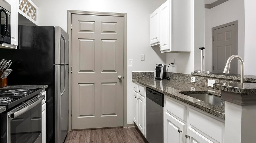 Furnished Finder property 816573_9 photo 7
