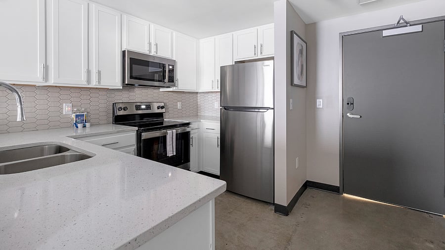 Furnished Finder property 816574_8 photo 6
