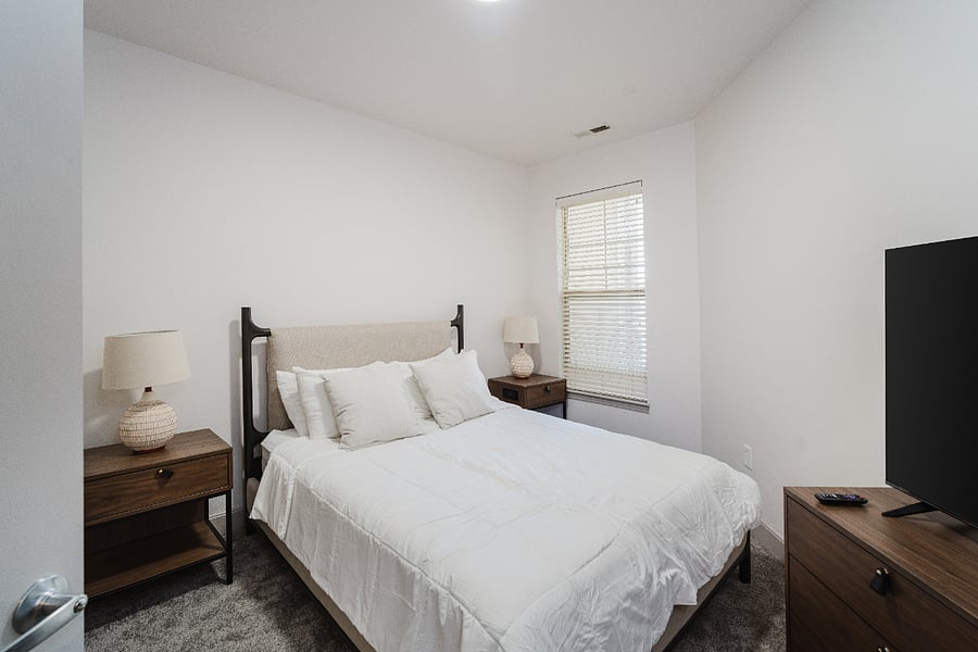 Furnished Finder property 816578_5 photo 7