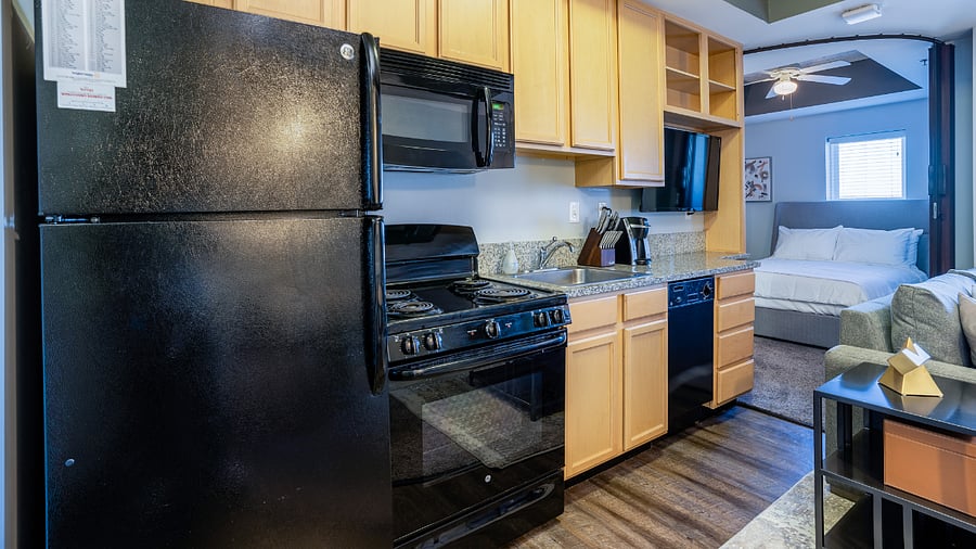 Furnished Finder property 816581_10 photo 8