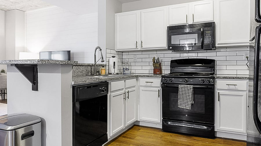 Furnished Finder property 816581_3 photo 5