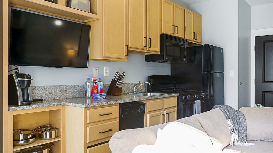 Furnished Finder property 816581_6 photo 3